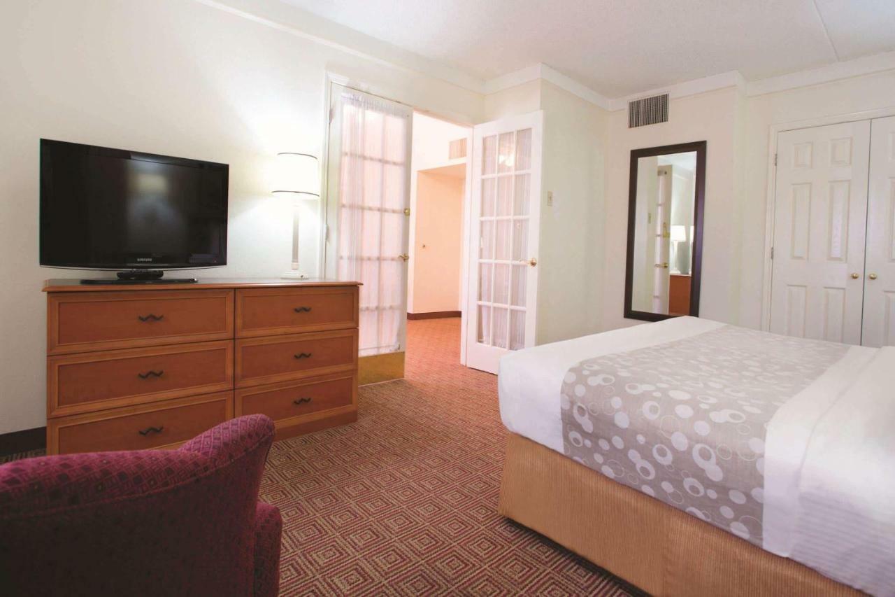 La Quinta Inn By Wyndham Baton Rouge University Area Exterior photo